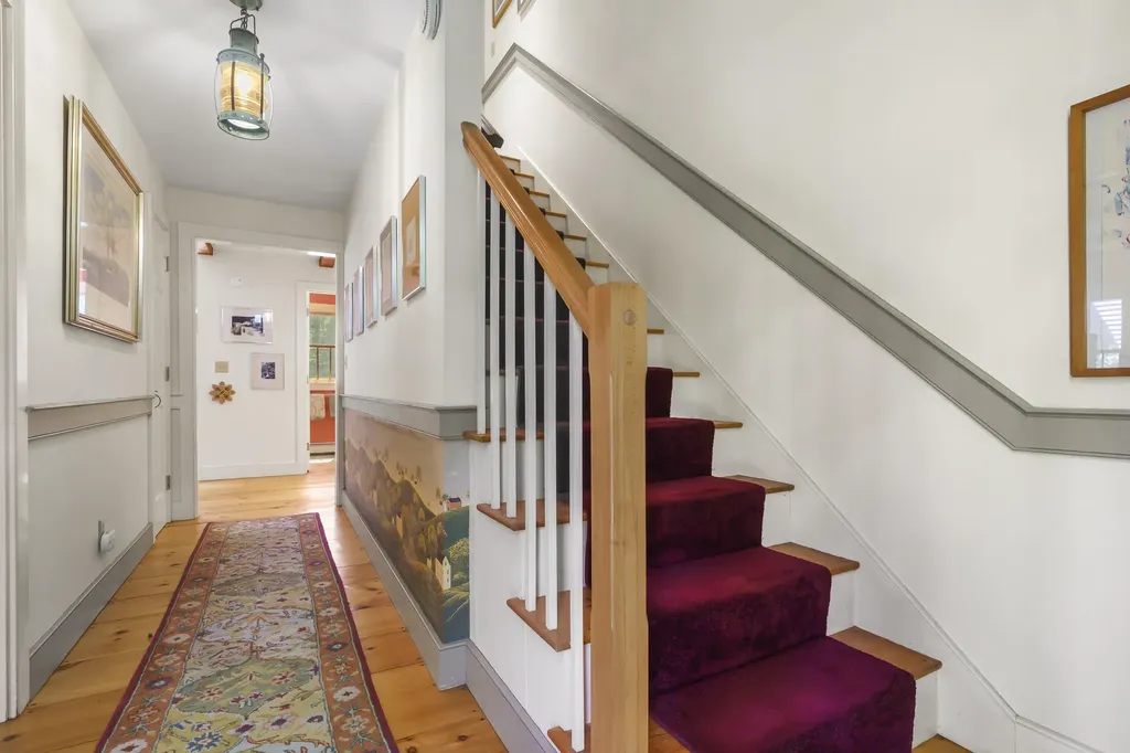 26 Stonebridge Circle Newcastle ME 04553