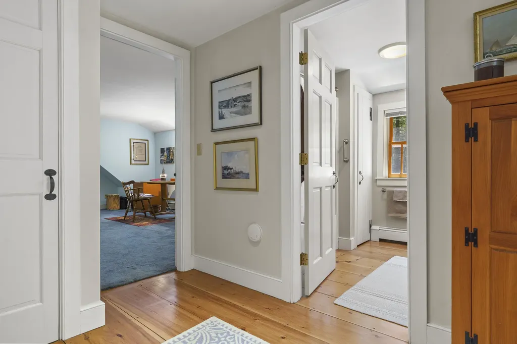 26 Stonebridge Circle Newcastle ME 04553