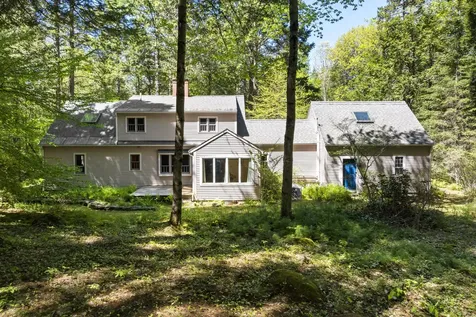 26 Stonebridge Circle Newcastle ME 04553