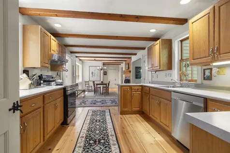 26 Stonebridge Circle Newcastle ME 04553