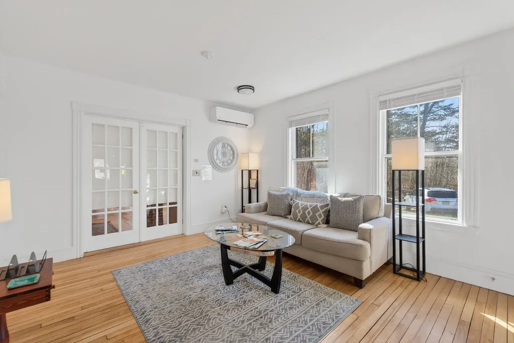 133 Gray Road Falmouth ME 04105