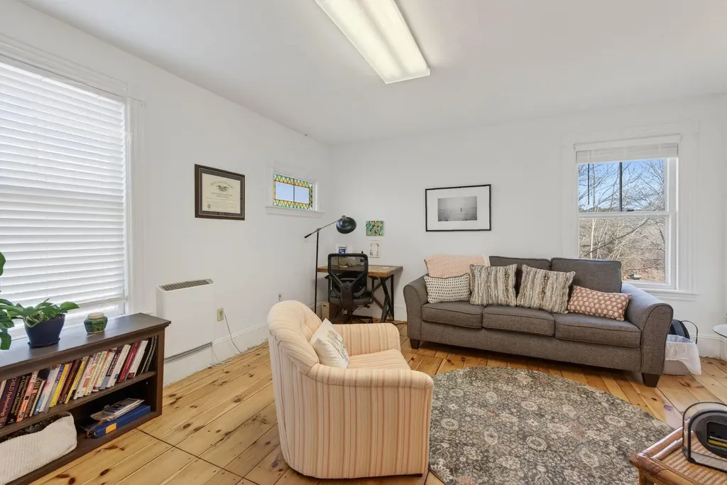133 Gray Road Falmouth ME 04105