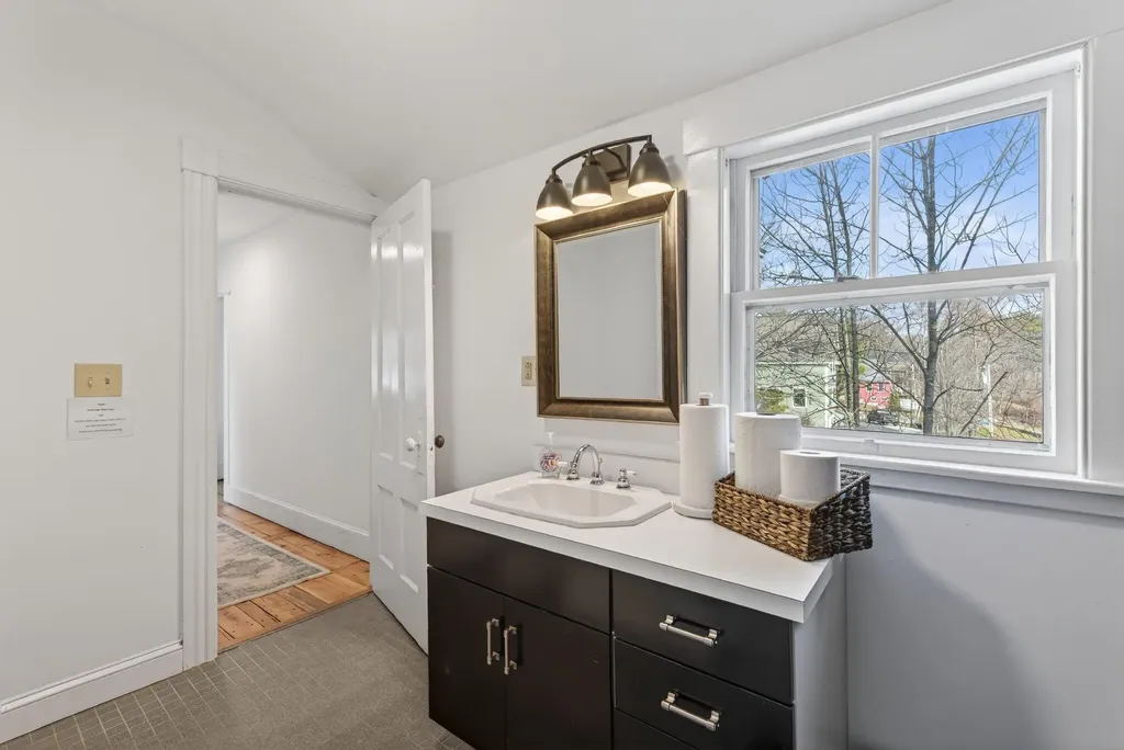133 Gray Road Falmouth ME 04105
