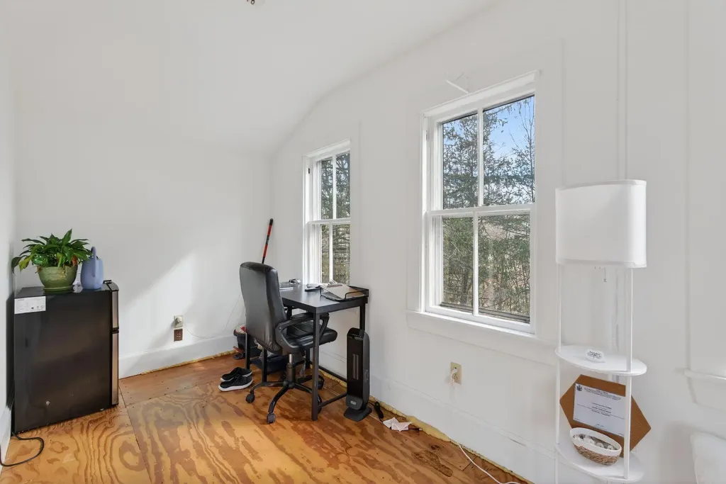 133 Gray Road Falmouth ME 04105