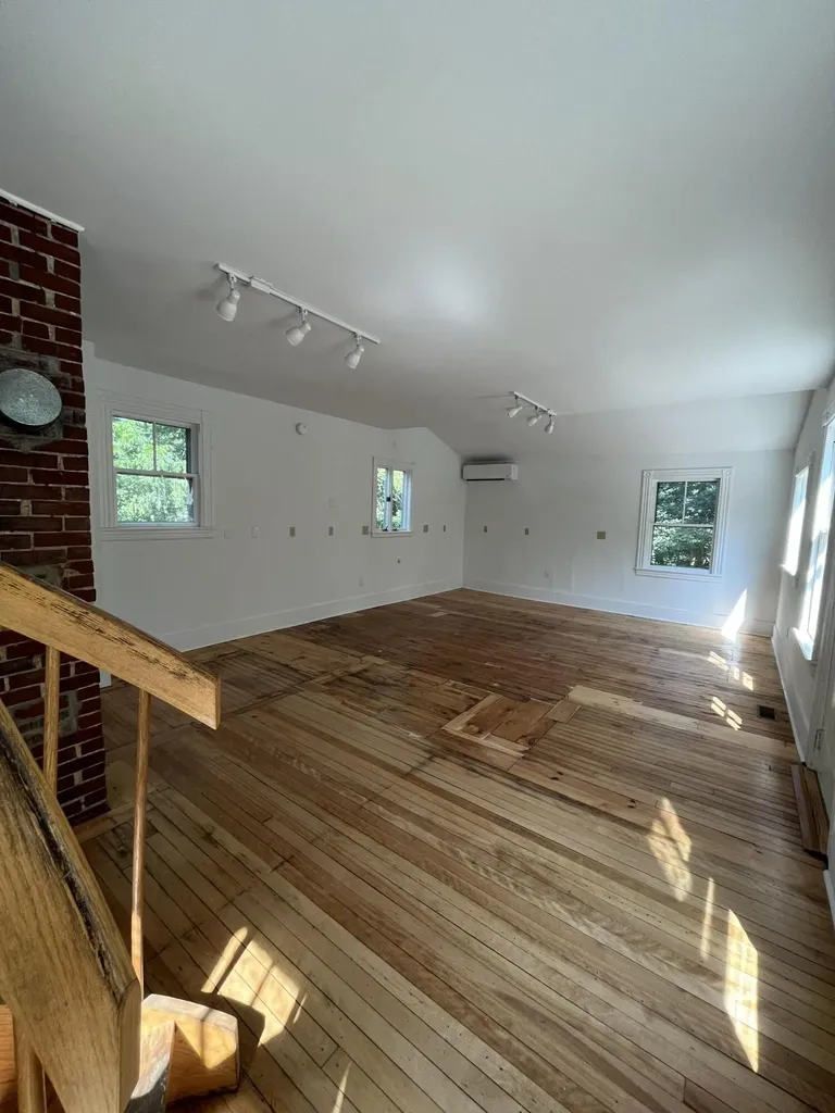 133 Gray Road Falmouth ME 04105