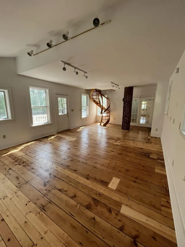 133 Gray Road Falmouth ME 04105