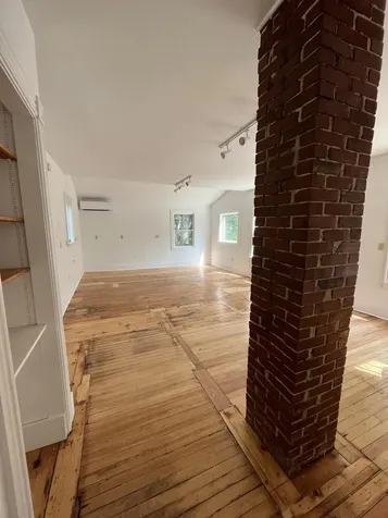 133 Gray Road Falmouth ME 04105