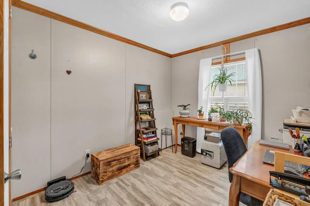 8 E Street Bangor ME 04401