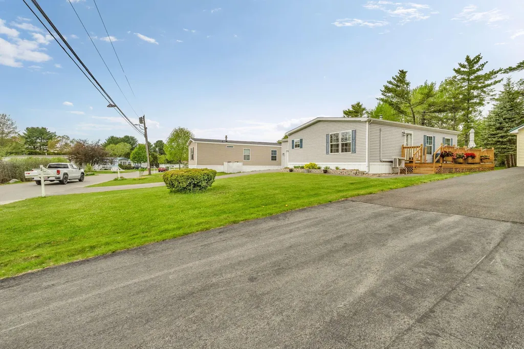 8 E Street Bangor ME 04401