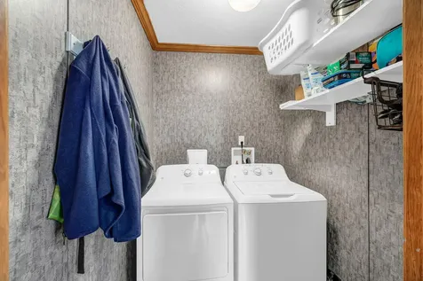8 E Street Bangor ME 04401