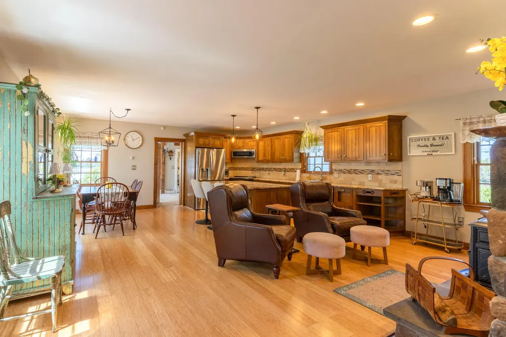 338 River Road Eliot ME 03903