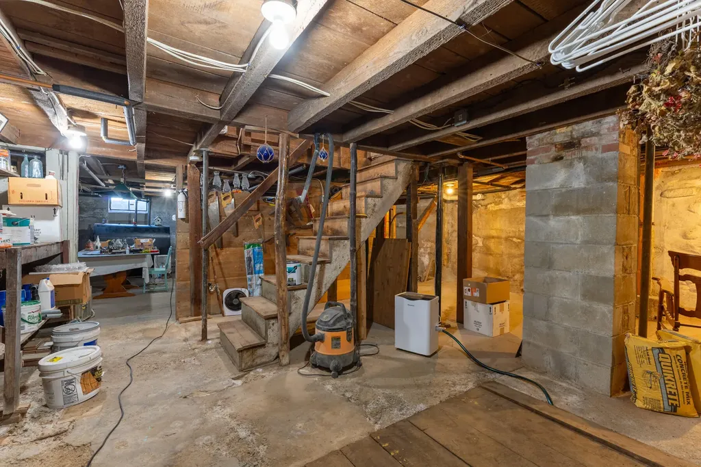 338 River Road Eliot ME 03903