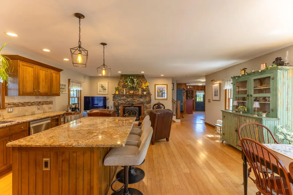 338 River Road Eliot ME 03903