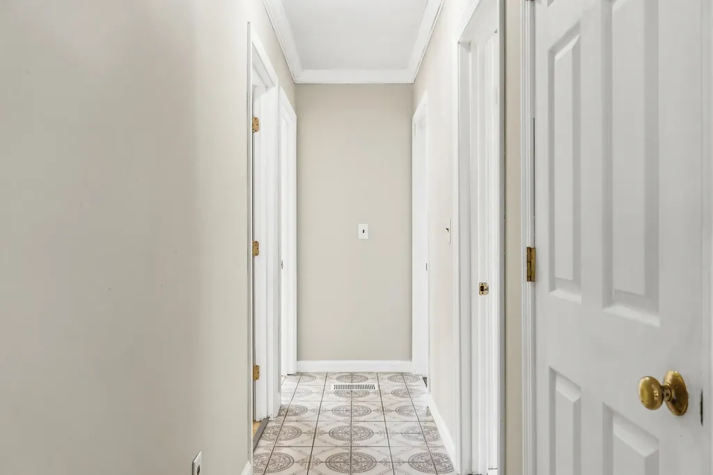 43 Glenwood Avenue Saco ME 04072