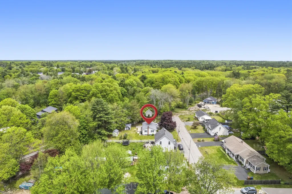 43 Glenwood Avenue Saco ME 04072