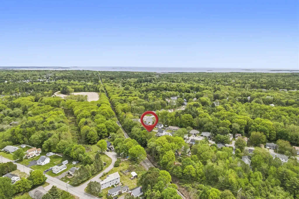 43 Glenwood Avenue Saco ME 04072