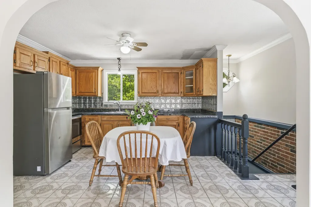 43 Glenwood Avenue Saco ME 04072