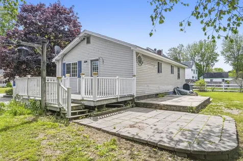 43 Glenwood Avenue Saco ME 04072