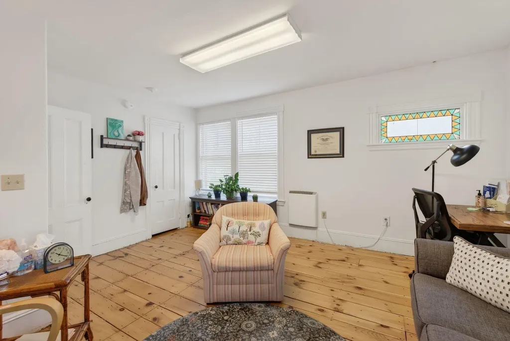 133 Gray Road Falmouth ME 04105