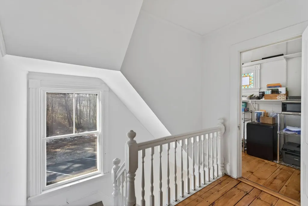 133 Gray Road Falmouth ME 04105