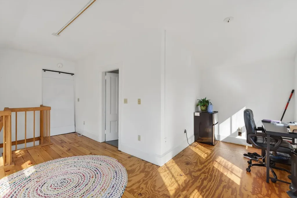 133 Gray Road Falmouth ME 04105