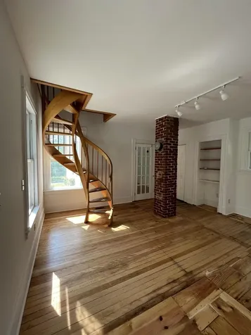 133 Gray Road Falmouth ME 04105