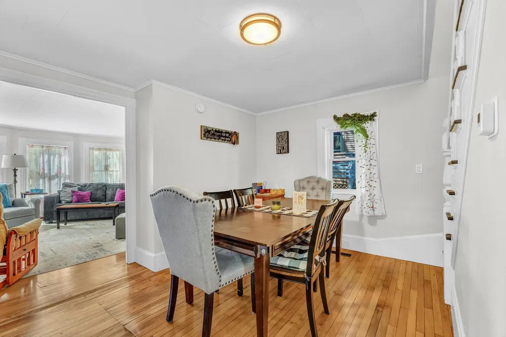 77 Oak Street Lewiston ME 04240