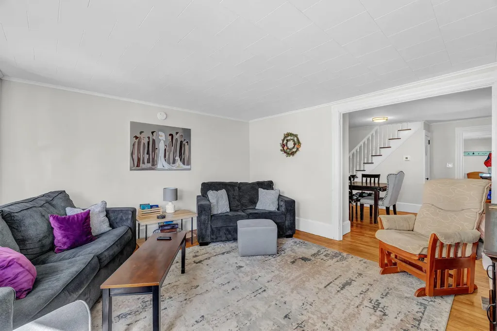 77 Oak Street Lewiston ME 04240