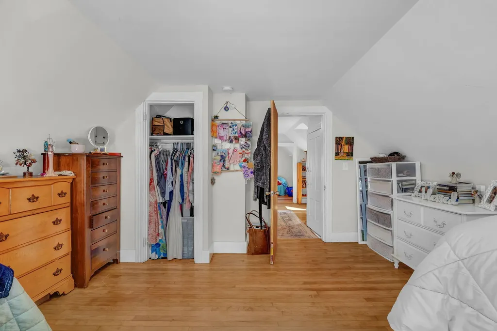 77 Oak Street Lewiston ME 04240