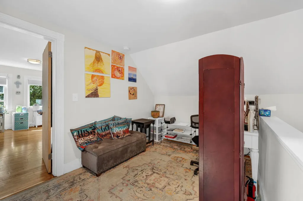 77 Oak Street Lewiston ME 04240