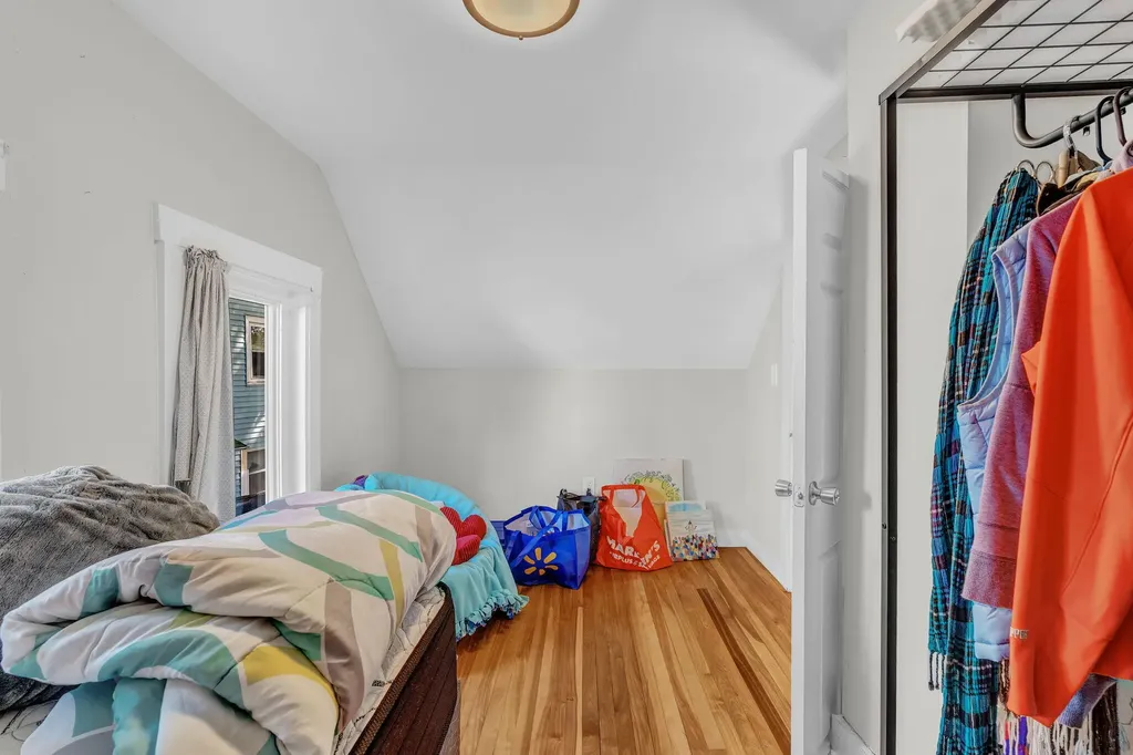 77 Oak Street Lewiston ME 04240