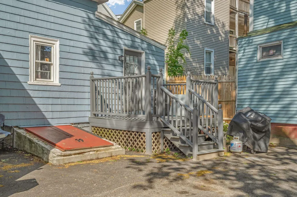 77 Oak Street Lewiston ME 04240