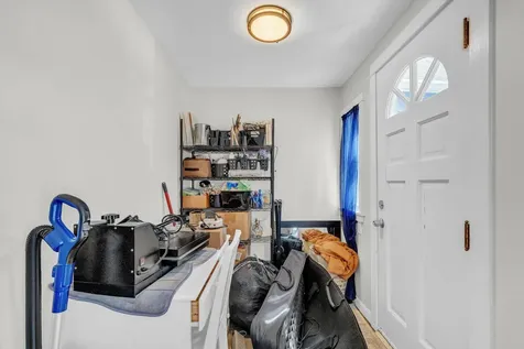 77 Oak Street Lewiston ME 04240