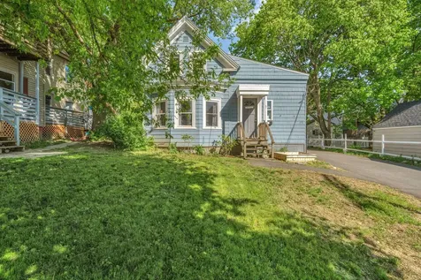 77 Oak Street Lewiston ME 04240