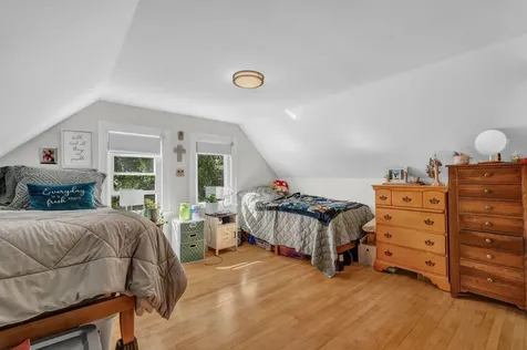 77 Oak Street Lewiston ME 04240