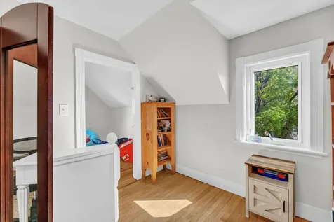 77 Oak Street Lewiston ME 04240