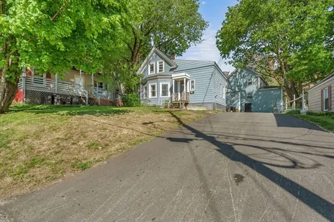 77 Oak Street Lewiston ME 04240