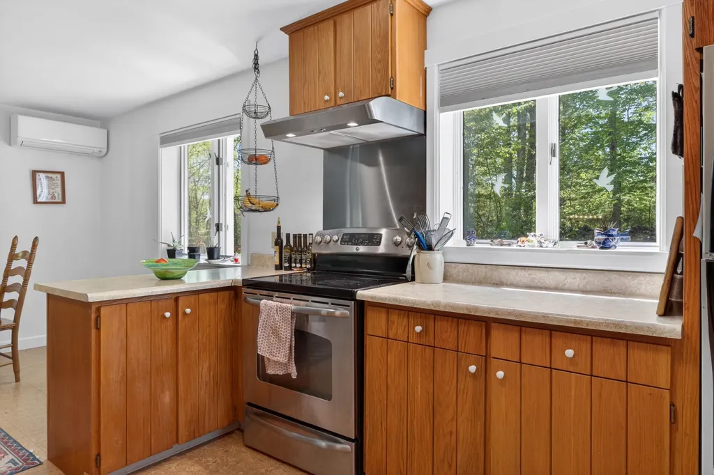 426 Bay Road Bowdoinham ME 04008
