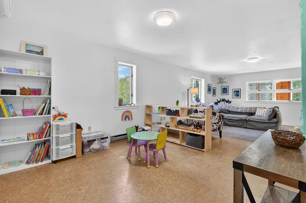 426 Bay Road Bowdoinham ME 04008