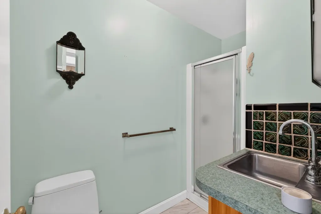 426 Bay Road Bowdoinham ME 04008