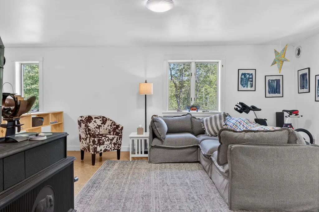 426 Bay Road Bowdoinham ME 04008