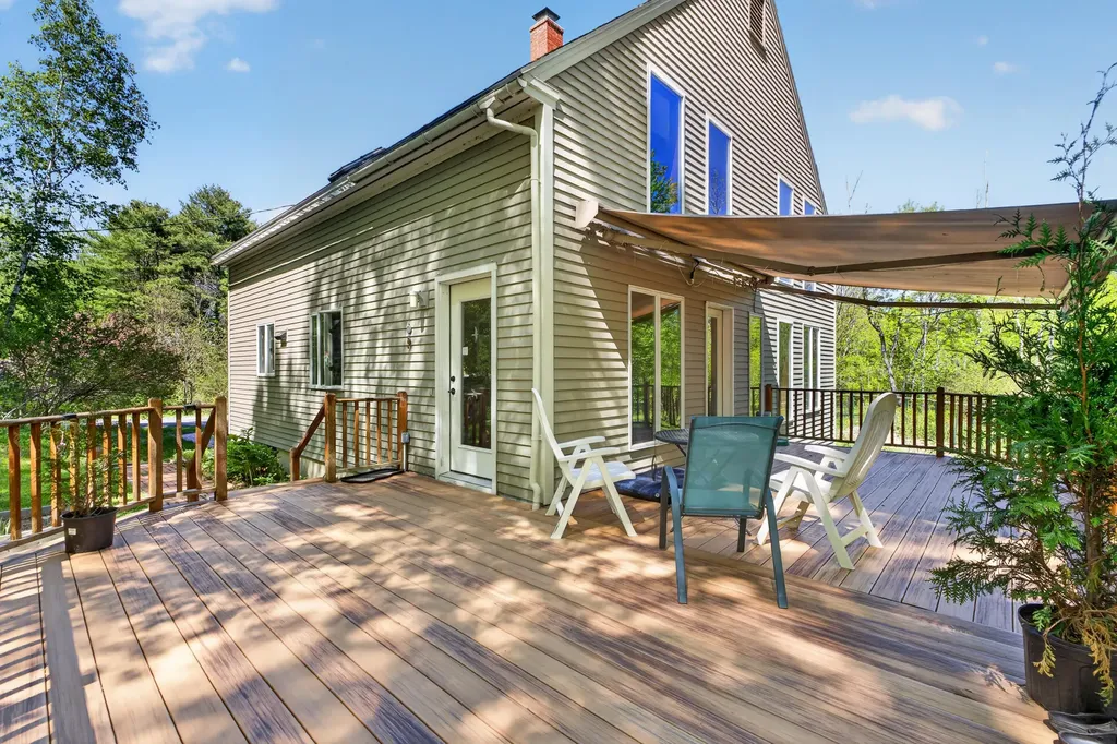 426 Bay Road Bowdoinham ME 04008