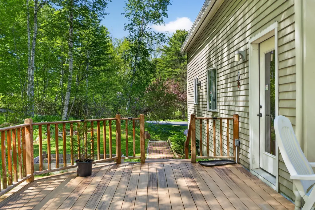 426 Bay Road Bowdoinham ME 04008