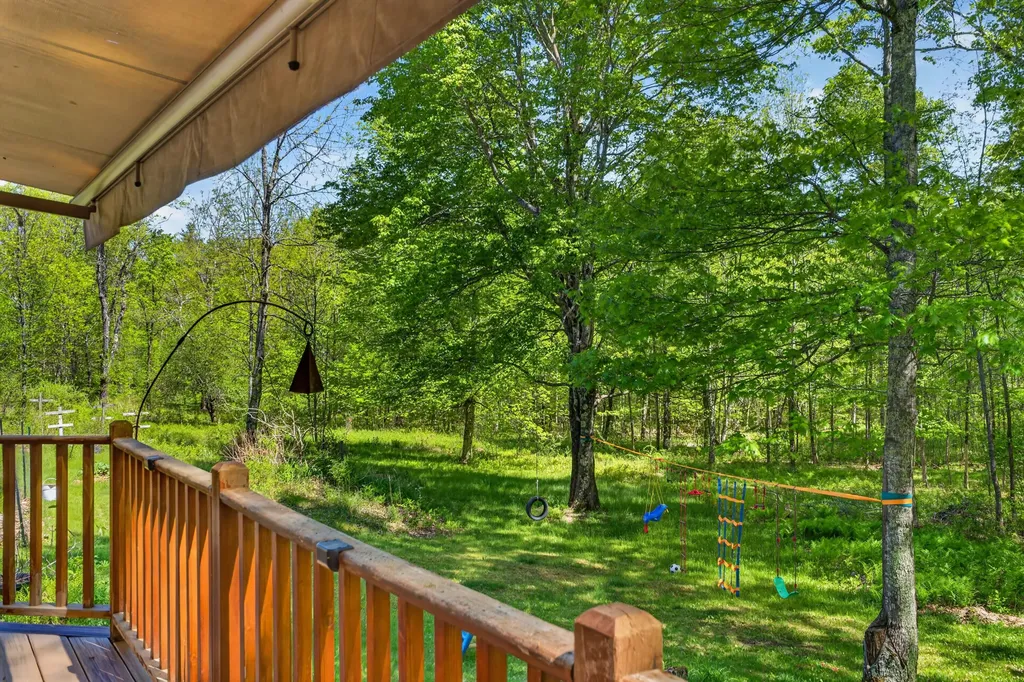 426 Bay Road Bowdoinham ME 04008