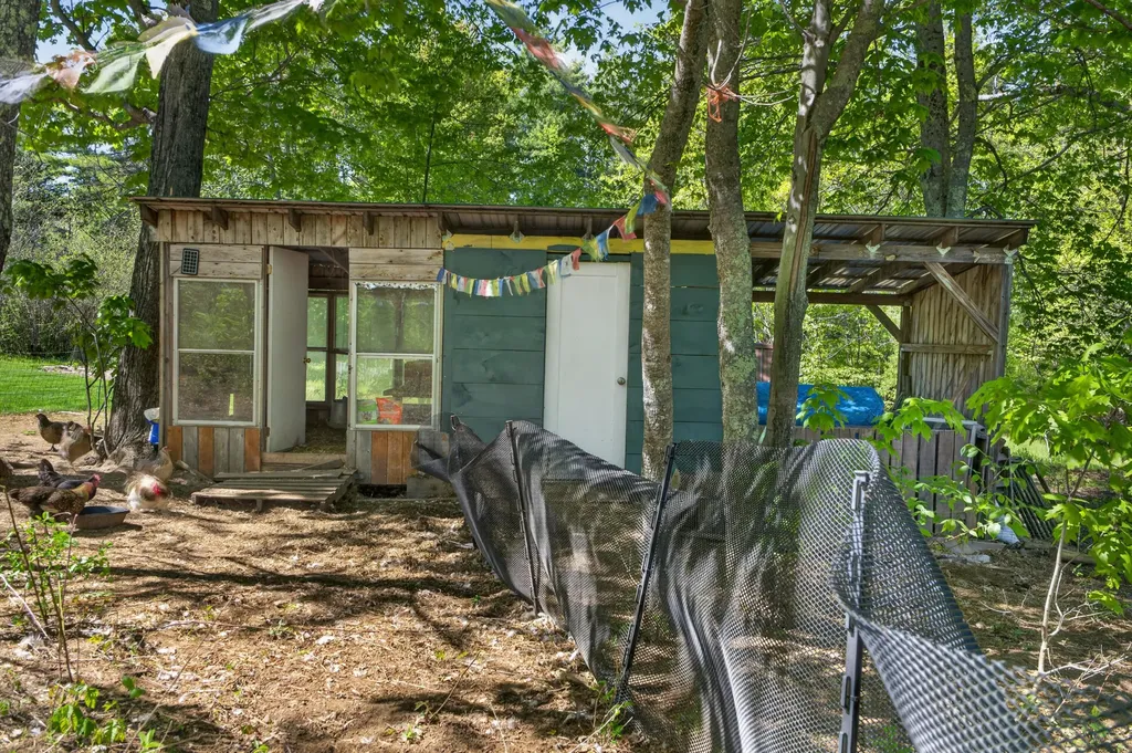 426 Bay Road Bowdoinham ME 04008