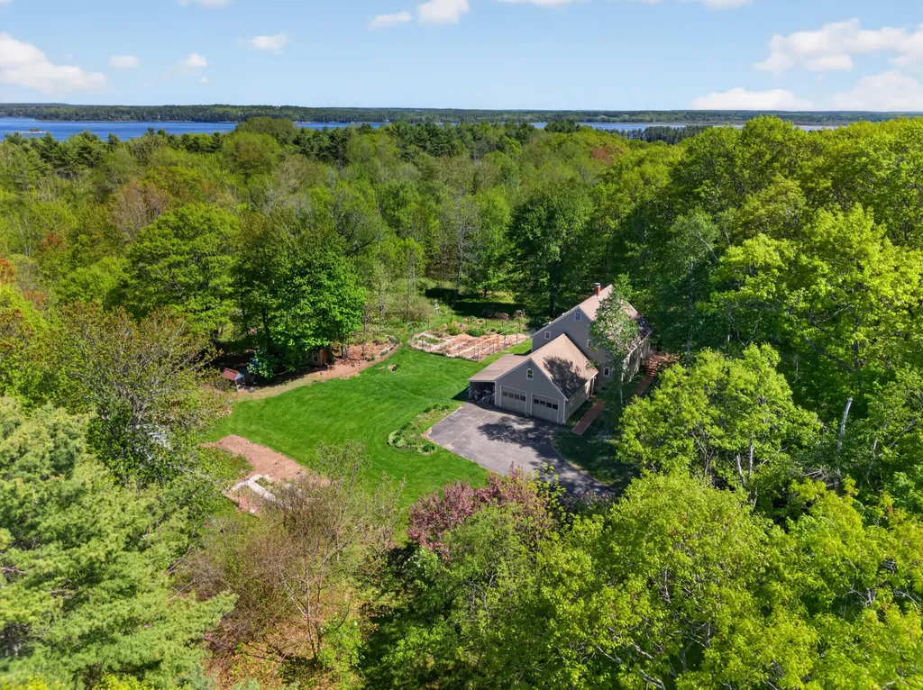 426 Bay Road Bowdoinham ME 04008