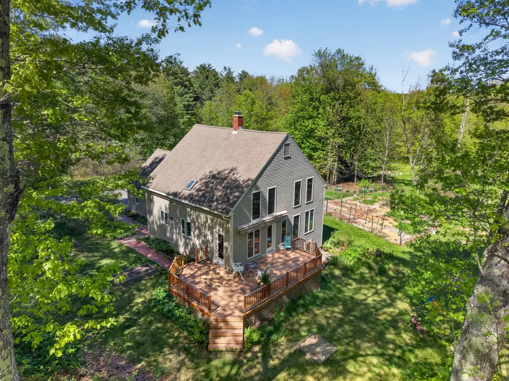 426 Bay Road Bowdoinham ME 04008
