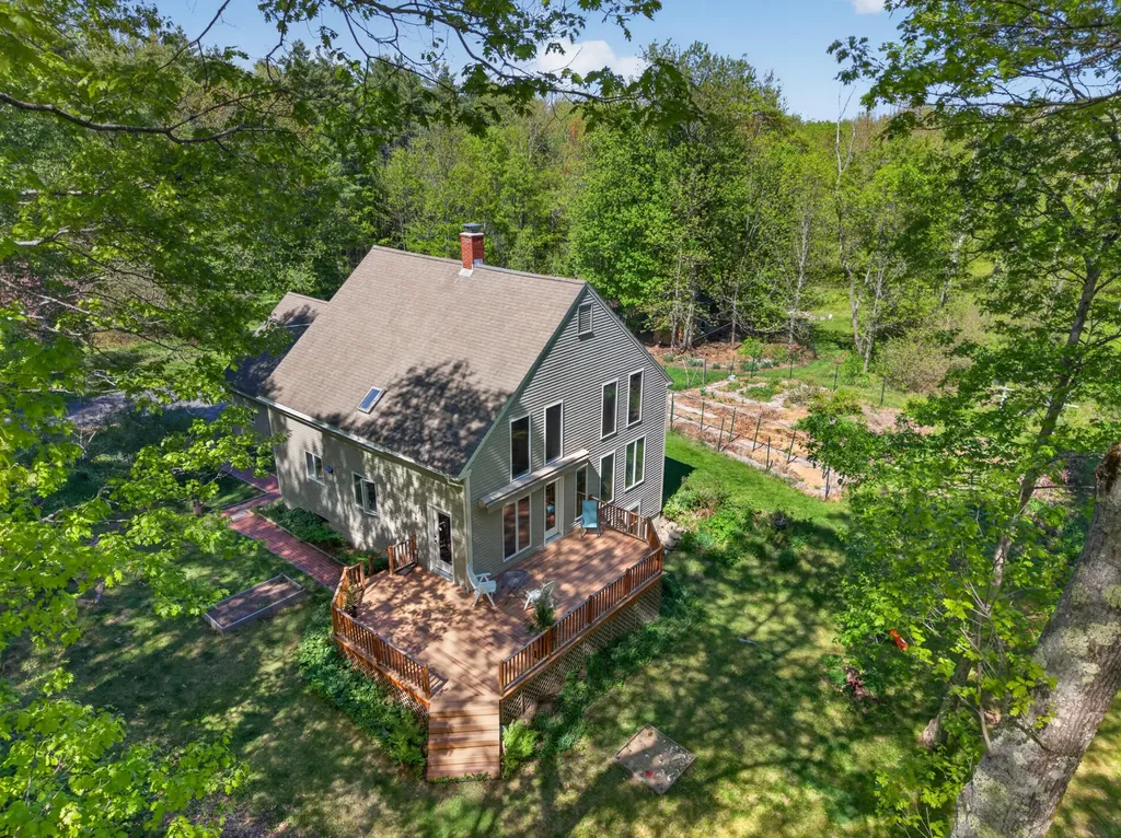 426 Bay Road Bowdoinham ME 04008