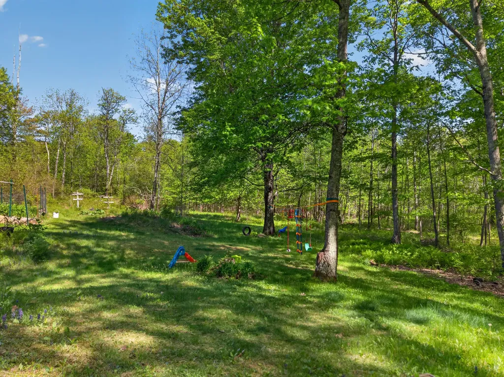 426 Bay Road Bowdoinham ME 04008