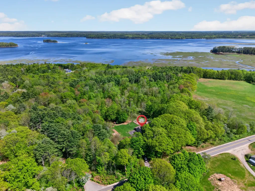 426 Bay Road Bowdoinham ME 04008